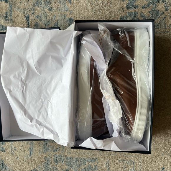 Good Man Brand Legend London Sneaker Pebble Leather Dark Vachetta / White 14 - Picture 3 of 10